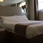 Pratic Hotel